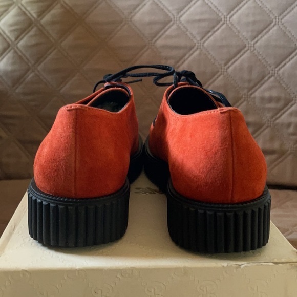 GUCCI • RARE SUEDE LEATHER DARK ORANGE PLATFORM CREEPERS 33 (2-2.5) KIDS - Picture 6 of 10
